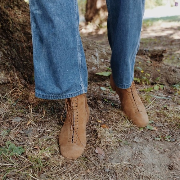 Doen • NWT Victoriana Boot - Picture 4 of 6